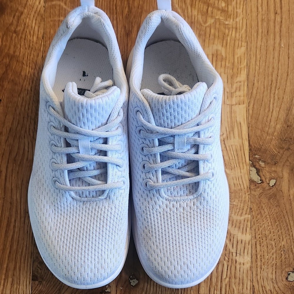 Athletic Works White Mesh Athletic Sneakers